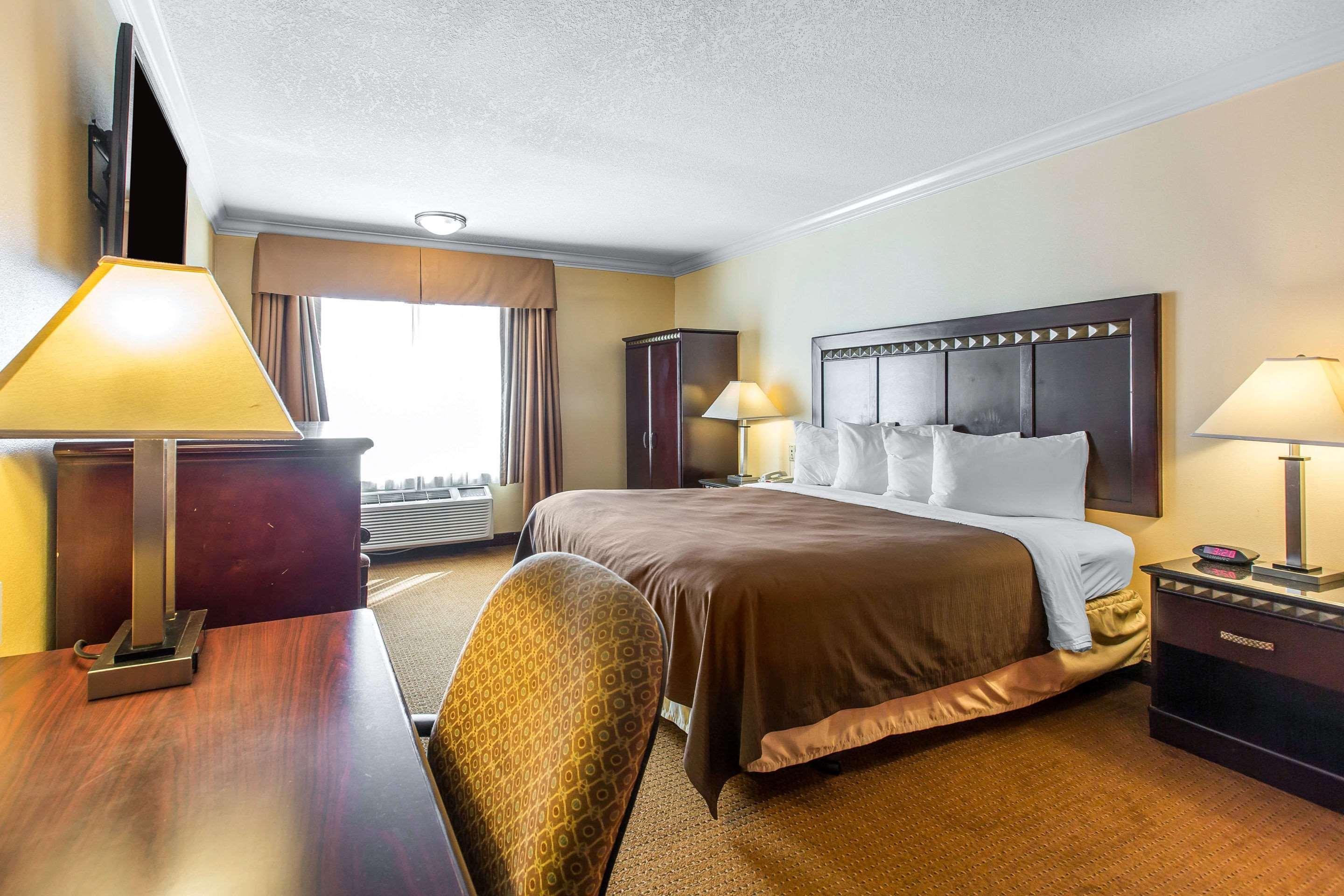 Quality Inn&suites Bell Gardens-los Angeles 3* Bell Gardens
