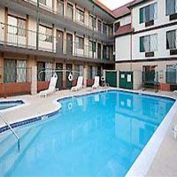 Quality & Bell Gardens-los Angeles Hotel 3*