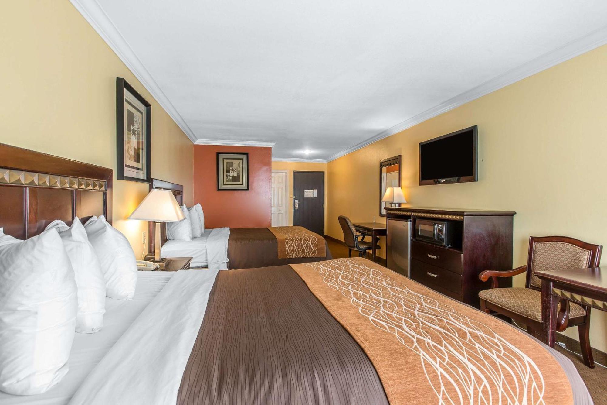 Quality & Bell Gardens-los Angeles Hotel 3*