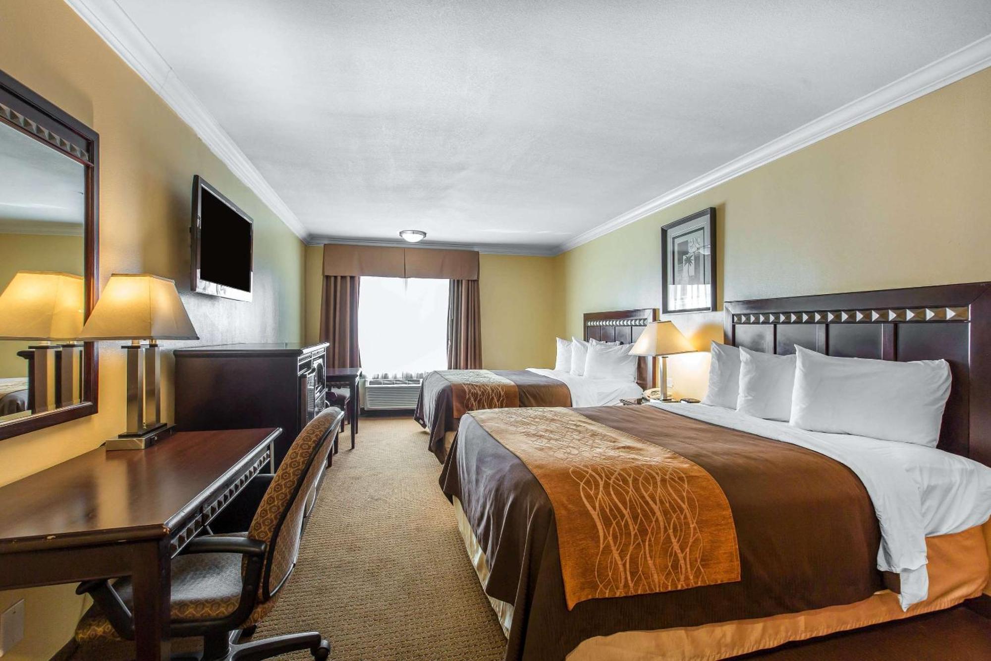 Quality & Bell Gardens-los Angeles Hotel 3*