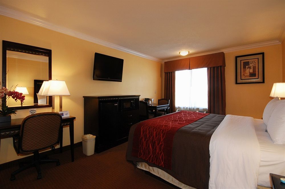 Quality Inn&suites Bell Gardens-los Angeles 3*
