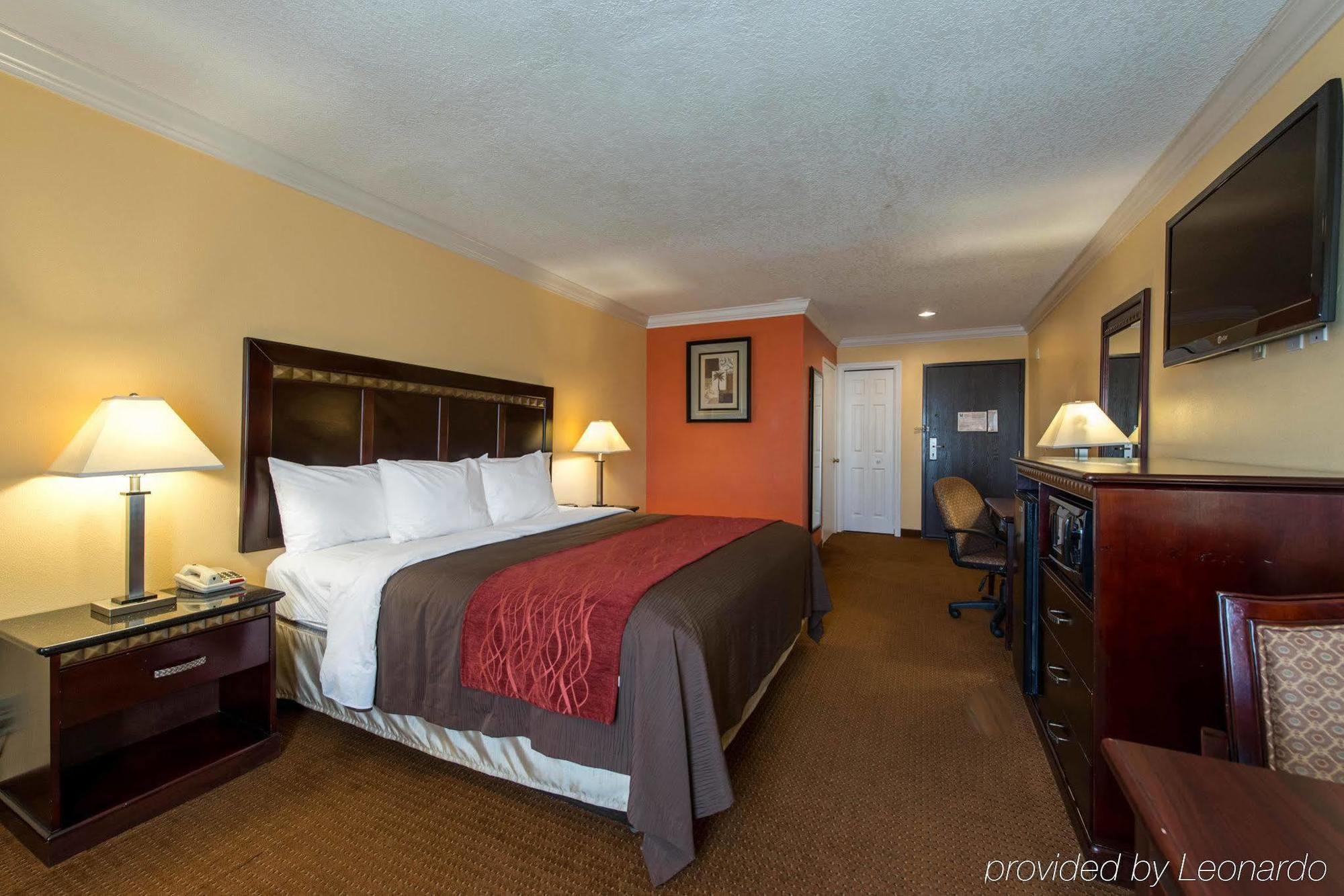 Hotel Quality & Bell Gardens-los Angeles 3*
